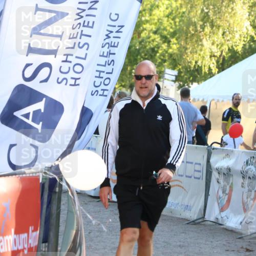 07.09.2025 - 19. Norderstedt Triathlon Zöllner http://msf.ph/oto/8774564 07.09.2025 16:57:54 Ziel 1415, 1516 meine-sportfotos.de