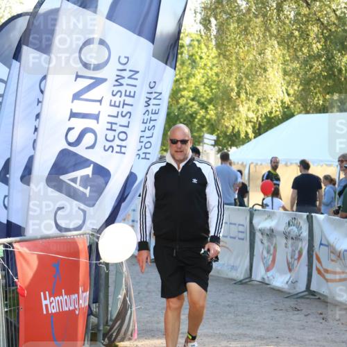 07.09.2025 - 19. Norderstedt Triathlon Zöllner http://msf.ph/oto/8774569 07.09.2025 16:57:54 Ziel 1415, 1516 meine-sportfotos.de