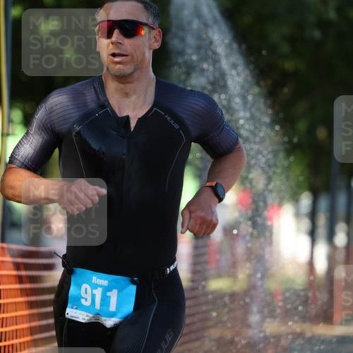 07.09.2025 - 19. Norderstedt Triathlon Michael Strokosch http://msf.ph/oto/8774573 07.09.2025 15:42:44 Laufen 395, 443 meine-sportfotos.de