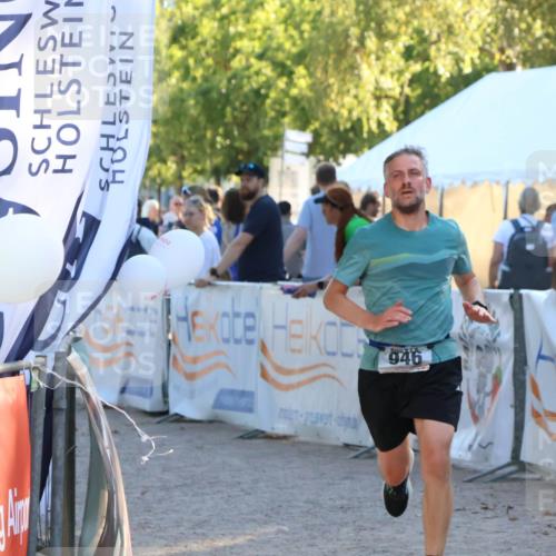 07.09.2025 - 19. Norderstedt Triathlon Zöllner http://msf.ph/oto/8774604 07.09.2025 16:58:05 Ziel 946 meine-sportfotos.de