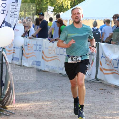 07.09.2025 - 19. Norderstedt Triathlon Zöllner http://msf.ph/oto/8774619 07.09.2025 16:58:05 Ziel 946 meine-sportfotos.de