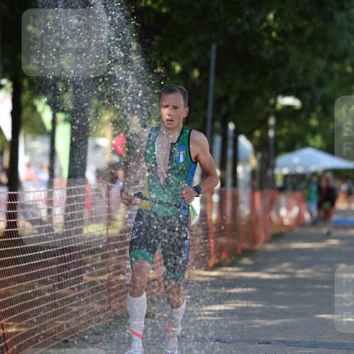 07.09.2025 - 19. Norderstedt Triathlon Michael Strokosch http://msf.ph/oto/8774658 07.09.2025 15:42:58 Laufen 1506 meine-sportfotos.de