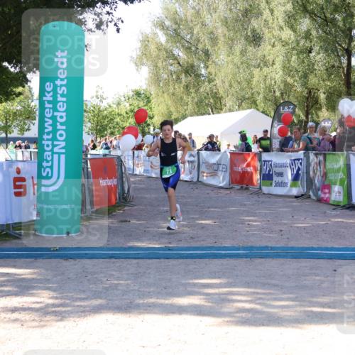 07.09.2025 - 19. Norderstedt Triathlon Zöllner http://msf.ph/oto/8774665 07.09.2025 11:04:18 Ziel 71, 92 meine-sportfotos.de