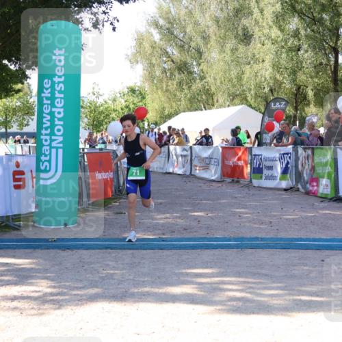 07.09.2025 - 19. Norderstedt Triathlon Zöllner http://msf.ph/oto/8774669 07.09.2025 11:04:18 Ziel 71, 92 meine-sportfotos.de