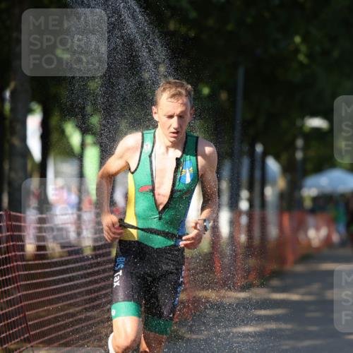 07.09.2025 - 19. Norderstedt Triathlon Michael Strokosch http://msf.ph/oto/8774672 07.09.2025 15:42:59 Laufen 1506 meine-sportfotos.de