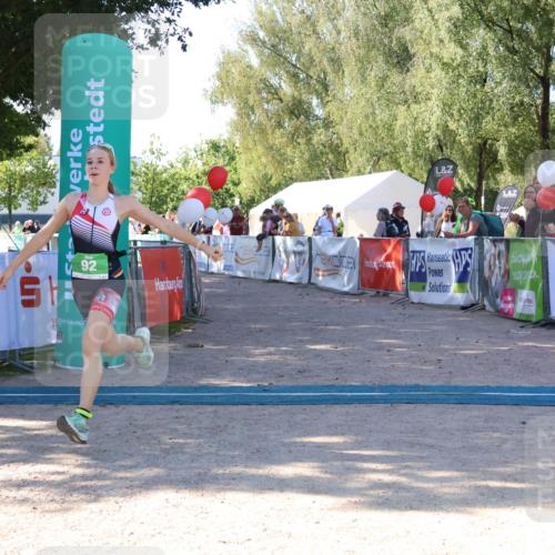 07.09.2025 - 19. Norderstedt Triathlon Zöllner http://msf.ph/oto/8774701 07.09.2025 11:04:22 Ziel 71, 92 meine-sportfotos.de
