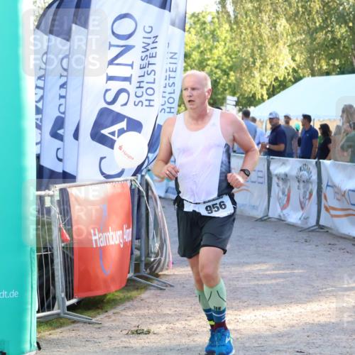 07.09.2025 - 19. Norderstedt Triathlon Zöllner http://msf.ph/oto/8774703 07.09.2025 16:58:34 Ziel 956 meine-sportfotos.de