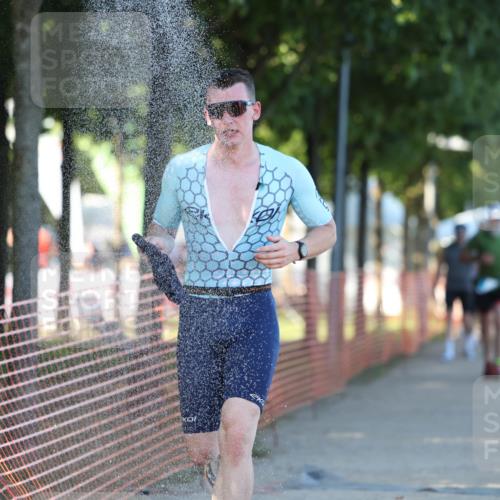07.09.2025 - 19. Norderstedt Triathlon Michael Strokosch http://msf.ph/oto/8774705 07.09.2025 16:41:17 Laufen 378, 405, 421, 1405, 1592 meine-sportfotos.de