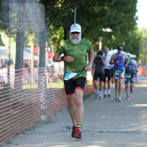 07.09.2025 - 19. Norderstedt Triathlon Michael Strokosch http://msf.ph/oto/8774713 07.09.2025 16:41:22 Laufen 421, 1584, 1595 meine-sportfotos.de