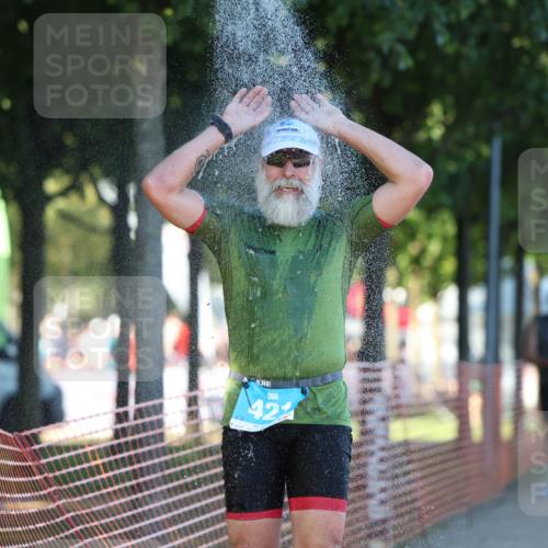 07.09.2025 - 19. Norderstedt Triathlon Michael Strokosch http://msf.ph/oto/8774729 07.09.2025 16:41:26 Laufen 421, 1584, 1595 meine-sportfotos.de