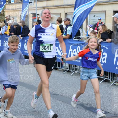 07.09.2025 - BARMER Alsterlauf Strokosch-Dieckow http://msf.ph/oto/8774734 07.09.2025 10:08:27 Ziel 2367, 2479, 2480, 2591, 2648, 2654, 2657, 3130, 3202, 3203, 3224, 3637, 3784, 3883, 3900, 4057, 4084, 4332, 4778, 5089, 5244, 5251, 5272, 5369, 5536, 5600, 5601, 5651, 5746, 6033, 6046, 6090, 6092, 8187, 8237 meine-sportfotos.de