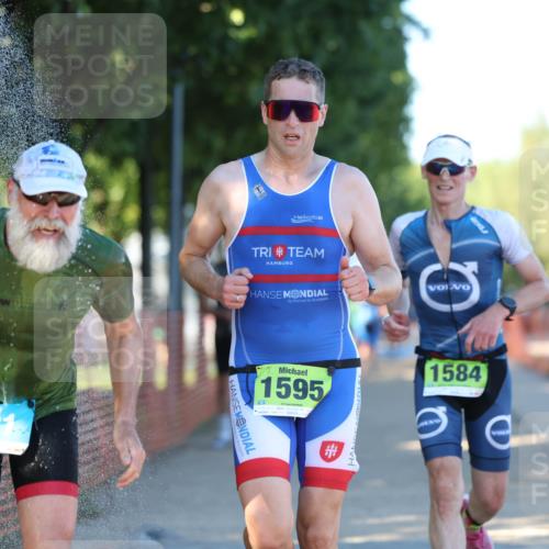 07.09.2025 - 19. Norderstedt Triathlon Michael Strokosch http://msf.ph/oto/8774747 07.09.2025 16:41:27 Laufen 1584, 1595 meine-sportfotos.de
