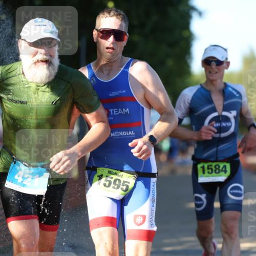 07.09.2025 - 19. Norderstedt Triathlon Michael Strokosch http://msf.ph/oto/8774750 07.09.2025 16:41:28 Laufen 1584, 1595 meine-sportfotos.de