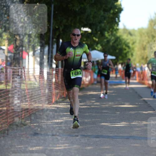 07.09.2025 - 19. Norderstedt Triathlon Michael Strokosch http://msf.ph/oto/8774751 07.09.2025 15:43:26 Laufen 450, 1483, 1488 meine-sportfotos.de