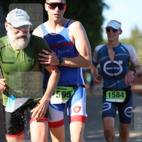 07.09.2025 - 19. Norderstedt Triathlon Michael Strokosch http://msf.ph/oto/8774753 07.09.2025 16:41:28 Laufen 1584, 1595 meine-sportfotos.de