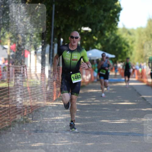 07.09.2025 - 19. Norderstedt Triathlon Michael Strokosch http://msf.ph/oto/8774757 07.09.2025 15:43:26 Laufen 450, 1483, 1488 meine-sportfotos.de