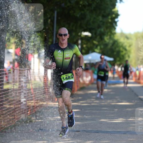 07.09.2025 - 19. Norderstedt Triathlon Michael Strokosch http://msf.ph/oto/8774763 07.09.2025 15:43:26 Laufen 450, 1483, 1488 meine-sportfotos.de