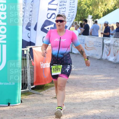 07.09.2025 - 19. Norderstedt Triathlon Zöllner http://msf.ph/oto/8774825 07.09.2025 16:58:45 Ziel 953, 1091 meine-sportfotos.de