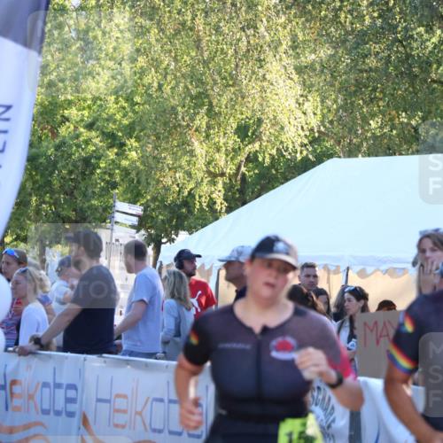 07.09.2025 - 19. Norderstedt Triathlon Zöllner http://msf.ph/oto/8774862 07.09.2025 16:59:02 Ziel 951, 1558, 1560 meine-sportfotos.de