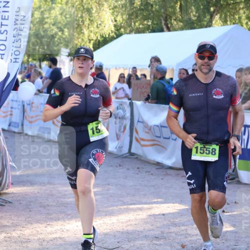 07.09.2025 - 19. Norderstedt Triathlon Zöllner http://msf.ph/oto/8774878 07.09.2025 16:59:03 Ziel 1558, 1560 meine-sportfotos.de
