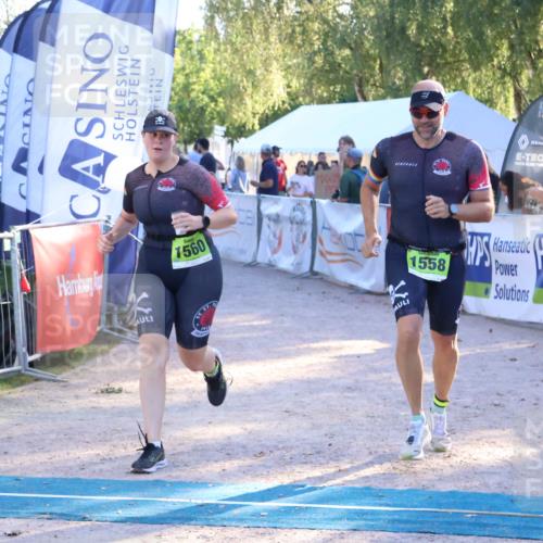 07.09.2025 - 19. Norderstedt Triathlon Zöllner http://msf.ph/oto/8774885 07.09.2025 16:59:04 Ziel 1558, 1560 meine-sportfotos.de