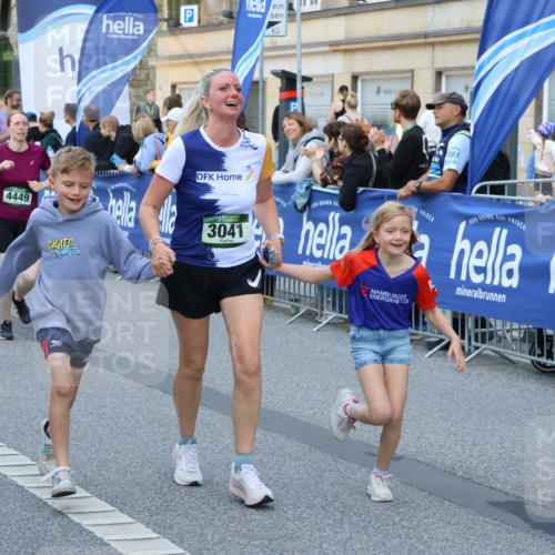 07.09.2025 - BARMER Alsterlauf Strokosch-Dieckow http://msf.ph/oto/8774894 07.09.2025 10:08:26 Ziel 2367, 2479, 2480, 2591, 2648, 2654, 2657, 3130, 3202, 3203, 3224, 3637, 3784, 3883, 3900, 4332, 4506, 4778, 5089, 5244, 5251, 5272, 5310, 5336, 5369, 5536, 5600, 5601, 5651, 5746, 6033, 6046, 6090, 6092, 8187, 8237 meine-sportfotos.de