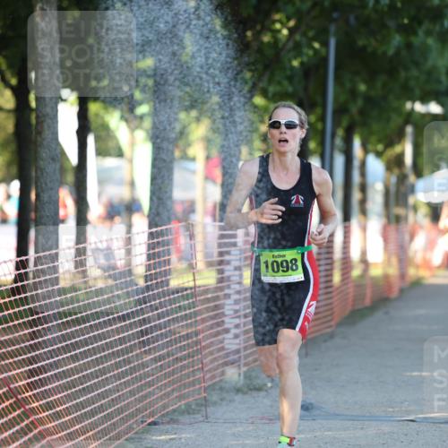 07.09.2025 - 19. Norderstedt Triathlon Michael Strokosch http://msf.ph/oto/8774930 07.09.2025 16:42:13 Laufen 461, 1056, 1098 meine-sportfotos.de