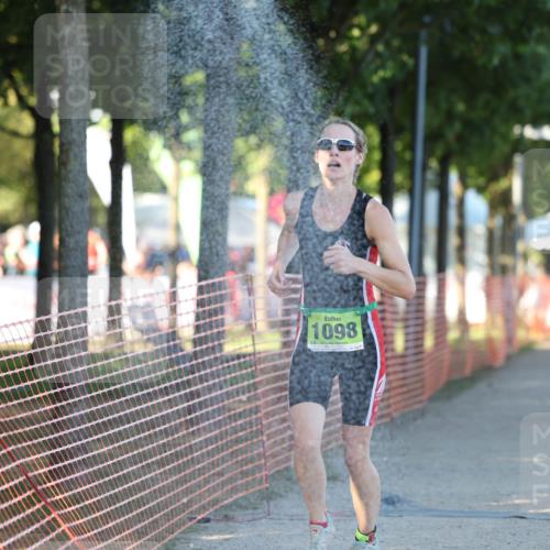 07.09.2025 - 19. Norderstedt Triathlon Michael Strokosch http://msf.ph/oto/8774932 07.09.2025 16:42:13 Laufen 461, 1056, 1098 meine-sportfotos.de