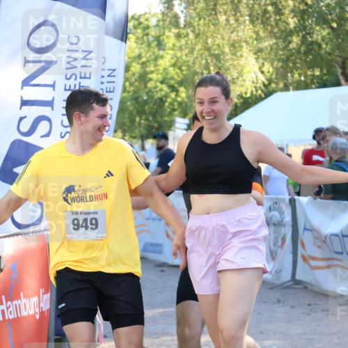 07.09.2025 - 19. Norderstedt Triathlon Zöllner http://msf.ph/oto/8774933 07.09.2025 16:59:12 Ziel 949 meine-sportfotos.de