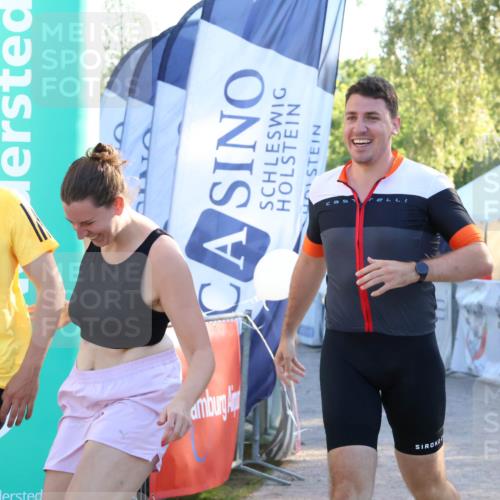 07.09.2025 - 19. Norderstedt Triathlon Zöllner http://msf.ph/oto/8774953 07.09.2025 16:59:13 Ziel 949 meine-sportfotos.de