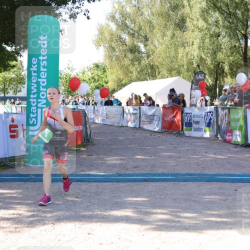 07.09.2025 - 19. Norderstedt Triathlon Zöllner http://msf.ph/oto/8774976 07.09.2025 11:07:11 Ziel 75 meine-sportfotos.de