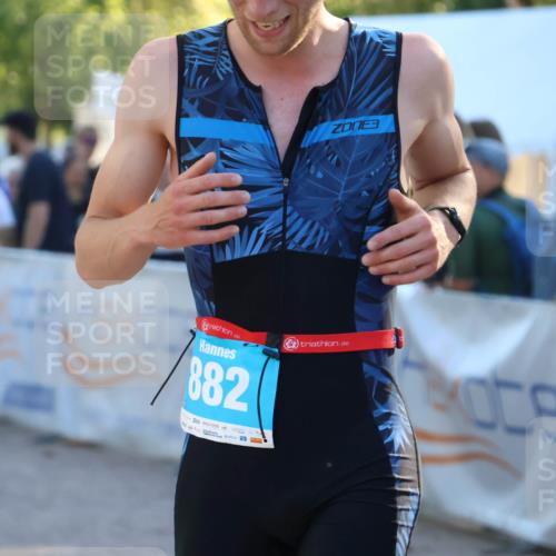 07.09.2025 - 19. Norderstedt Triathlon Zöllner http://msf.ph/oto/8774977 07.09.2025 16:59:27 Ziel 882 meine-sportfotos.de