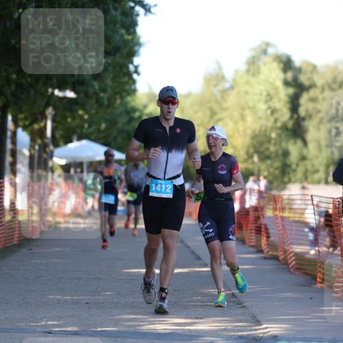 07.09.2025 - 19. Norderstedt Triathlon Michael Strokosch http://msf.ph/oto/8774979 07.09.2025 16:42:22 Laufen 1050, 1412, 1443 meine-sportfotos.de