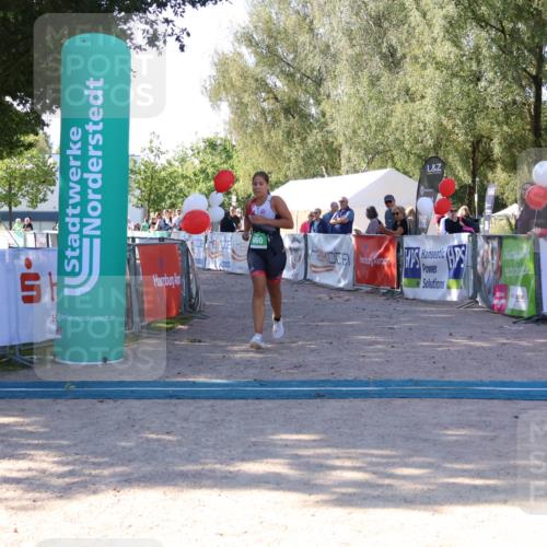 07.09.2025 - 19. Norderstedt Triathlon Zöllner http://msf.ph/oto/8774984 07.09.2025 11:07:42 Ziel 660 meine-sportfotos.de