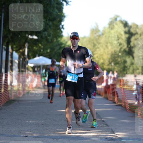 07.09.2025 - 19. Norderstedt Triathlon Michael Strokosch http://msf.ph/oto/8774986 07.09.2025 16:42:22 Laufen 1050, 1412, 1443 meine-sportfotos.de