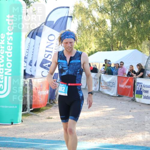 07.09.2025 - 19. Norderstedt Triathlon Zöllner http://msf.ph/oto/8774995 07.09.2025 16:59:28 Ziel 882 meine-sportfotos.de