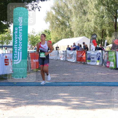 07.09.2025 - 19. Norderstedt Triathlon Zöllner http://msf.ph/oto/8775001 07.09.2025 11:07:43 Ziel 660 meine-sportfotos.de
