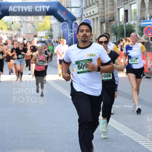 07.09.2025 - BARMER Alsterlauf Strokosch-Dieckow http://msf.ph/oto/8775010 07.09.2025 10:08:22 Ziel 2161, 2367, 2479, 2480, 2591, 2648, 2654, 2657, 2828, 3130, 3202, 3203, 3285, 3408, 3900, 3902, 4332, 4506, 4778, 5244, 5251, 5272, 5287, 5310, 5336, 5369, 5536, 5600, 5601, 5651, 5746, 6179, 8169, 8171, 8187, 8237, 8253 meine-sportfotos.de