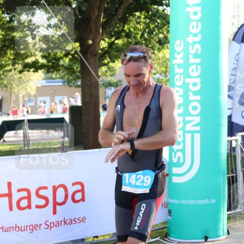 07.09.2025 - 19. Norderstedt Triathlon Zöllner http://msf.ph/oto/8775034 07.09.2025 16:59:44 Ziel 1429 meine-sportfotos.de
