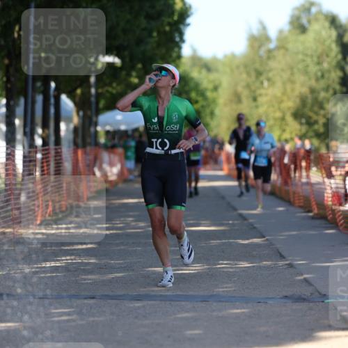 07.09.2025 - 19. Norderstedt Triathlon Michael Strokosch http://msf.ph/oto/8775080 07.09.2025 15:44:12 Laufen 379, 1491 meine-sportfotos.de