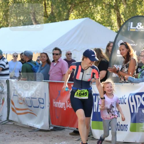 07.09.2025 - 19. Norderstedt Triathlon Zöllner http://msf.ph/oto/8775116 07.09.2025 16:59:55 Ziel 414, 1045 meine-sportfotos.de