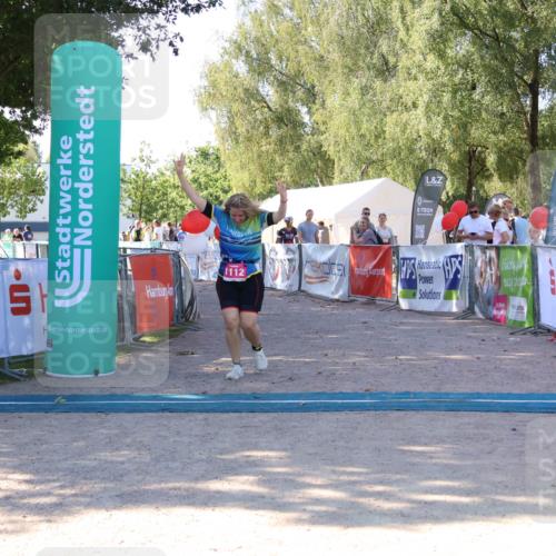 07.09.2025 - 19. Norderstedt Triathlon Zöllner http://msf.ph/oto/8775122 07.09.2025 11:11:28 Ziel 1112 meine-sportfotos.de