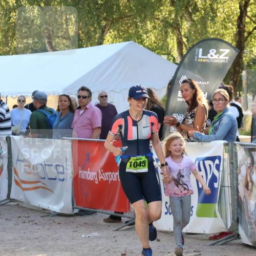 07.09.2025 - 19. Norderstedt Triathlon Zöllner http://msf.ph/oto/8775126 07.09.2025 16:59:55 Ziel 414, 1045 meine-sportfotos.de