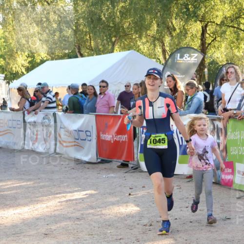 07.09.2025 - 19. Norderstedt Triathlon Zöllner http://msf.ph/oto/8775147 07.09.2025 16:59:56 Ziel 414, 1045, 1568 meine-sportfotos.de