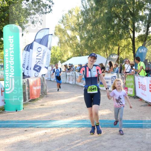 07.09.2025 - 19. Norderstedt Triathlon Zöllner http://msf.ph/oto/8775172 07.09.2025 16:59:58 Ziel 1045, 1568 meine-sportfotos.de