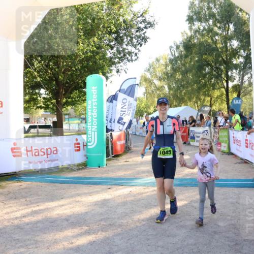 07.09.2025 - 19. Norderstedt Triathlon Zöllner http://msf.ph/oto/8775187 07.09.2025 16:59:59 Ziel 1045, 1568 meine-sportfotos.de