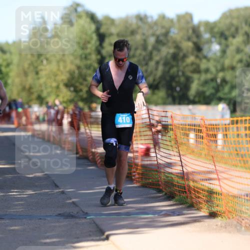 07.09.2025 - 19. Norderstedt Triathlon Michael Strokosch http://msf.ph/oto/8775195 07.09.2025 15:44:21 Laufen 379, 410, 1022 meine-sportfotos.de