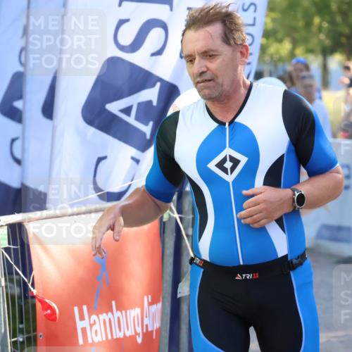 07.09.2025 - 19. Norderstedt Triathlon Zöllner http://msf.ph/oto/8775208 07.09.2025 17:00:00 Ziel 1045, 1568 meine-sportfotos.de