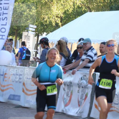 07.09.2025 - 19. Norderstedt Triathlon Zöllner http://msf.ph/oto/8775289 07.09.2025 17:00:27 Ziel 1101, 1106 meine-sportfotos.de