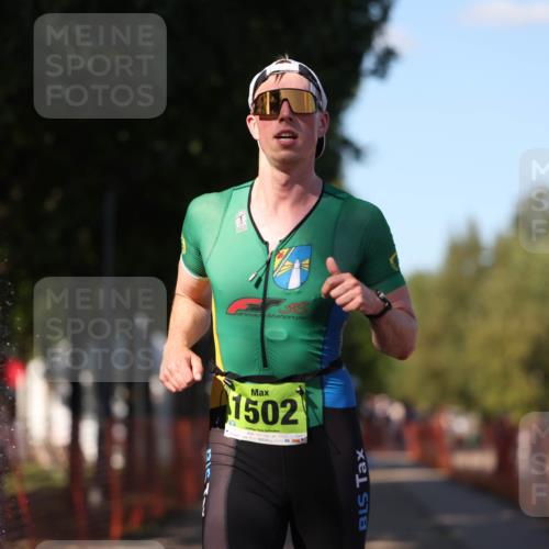 07.09.2025 - 19. Norderstedt Triathlon Michael Strokosch http://msf.ph/oto/8775290 07.09.2025 15:44:58 Laufen 1502 meine-sportfotos.de